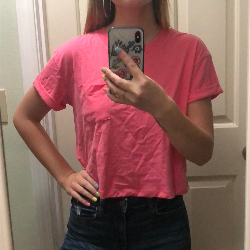 Pink tee shirt